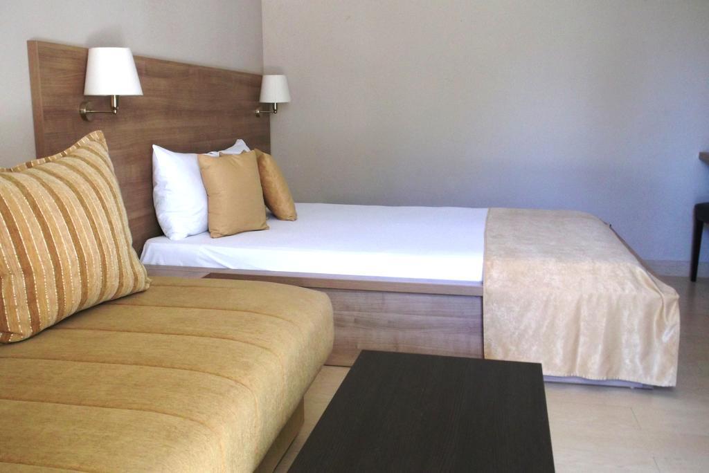 Vila V Lux Apartments Petrovazzo Esterno foto