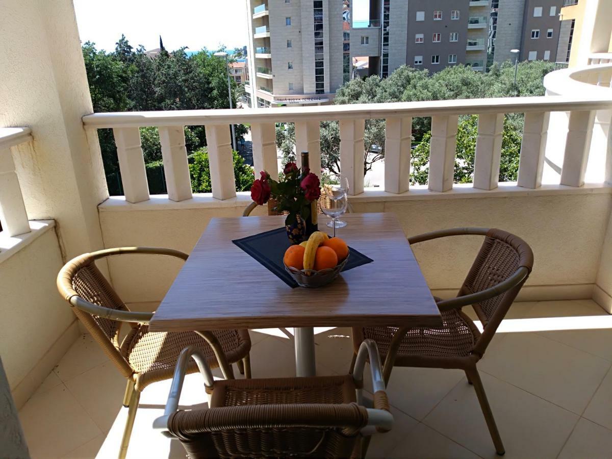 Vila V Lux Apartments Petrovazzo Esterno foto